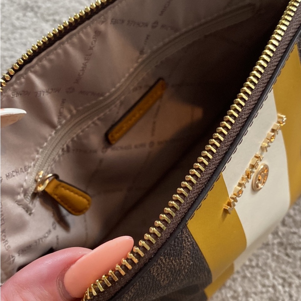 Michael Kors crossbody bag - Picture 4 of 4